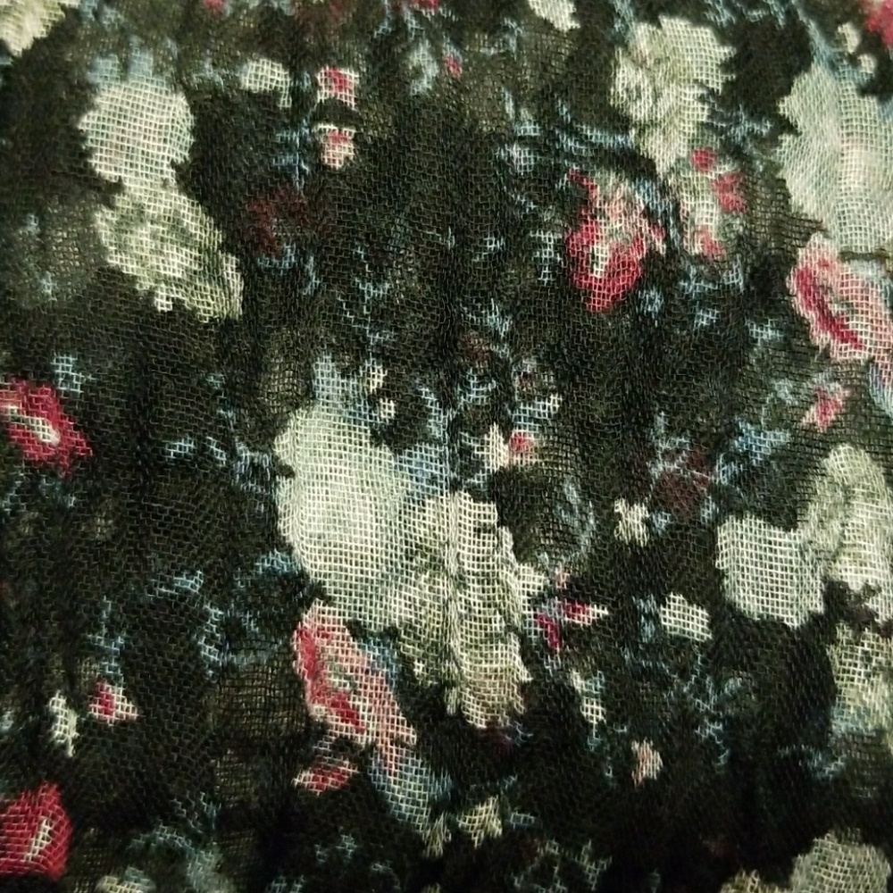 Scarf - Picture 2 of 3